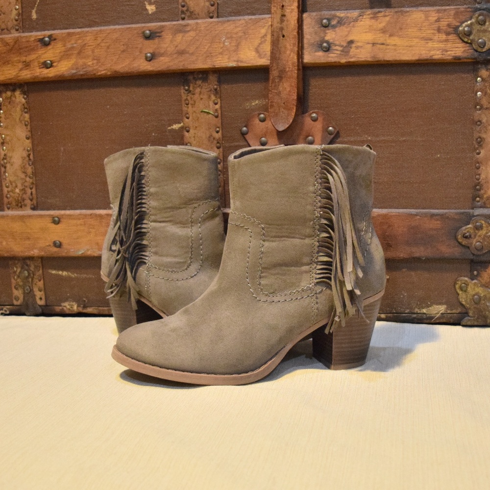 Gap Fringe Booties